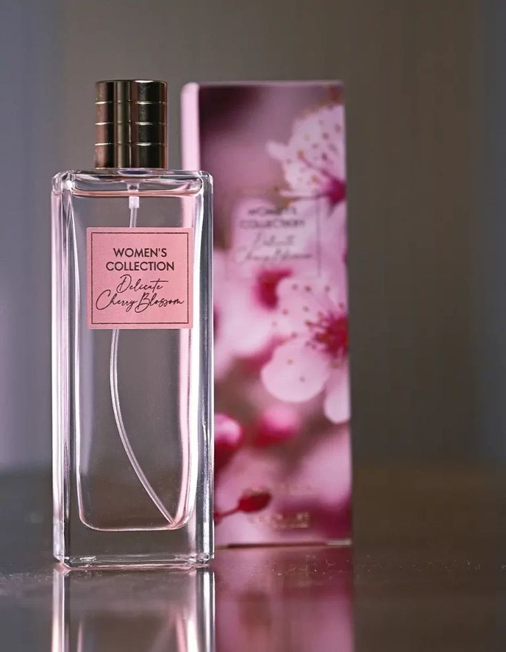 Women Collection Delicate Cherry Blossom Eau de Toilette