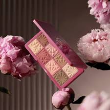 Giordani Gold Fabulous Beauty Face & Eye Palette 8 g